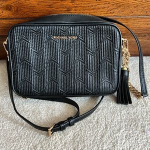 Michael Kors Jet Set Crossbody Bag in Black.